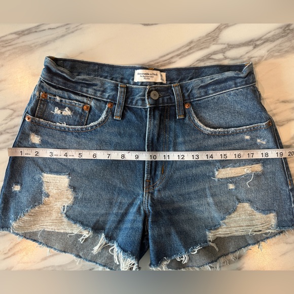 Abercrombie & Fitch The Boyfriend Short Mid Rise - Picture 12 of 12